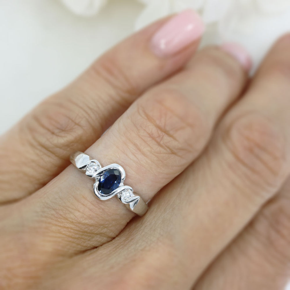 18ct White Gold Oval  Sapphire & Diamond 3 Stone Ring