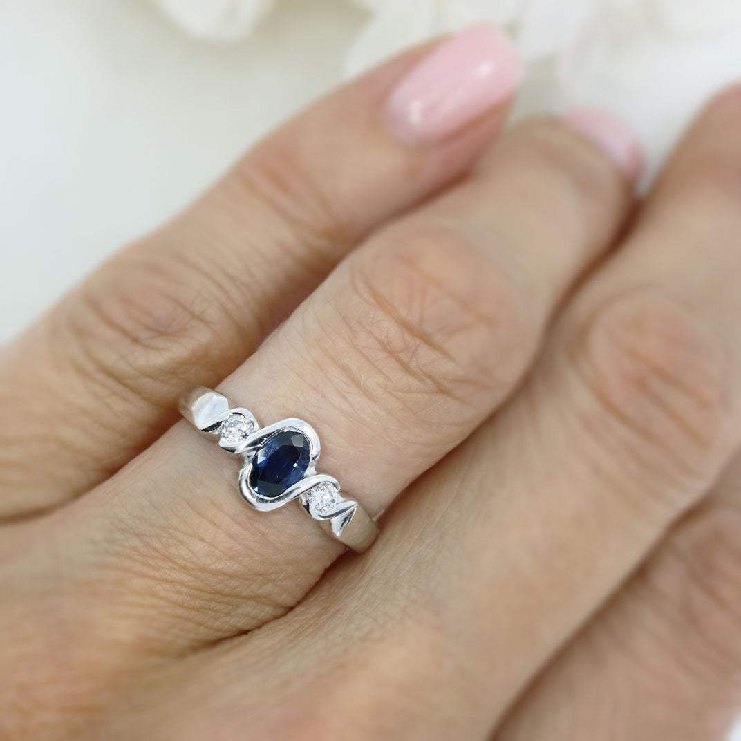 18ct White Gold Oval  Sapphire & Diamond 3 Stone Ring