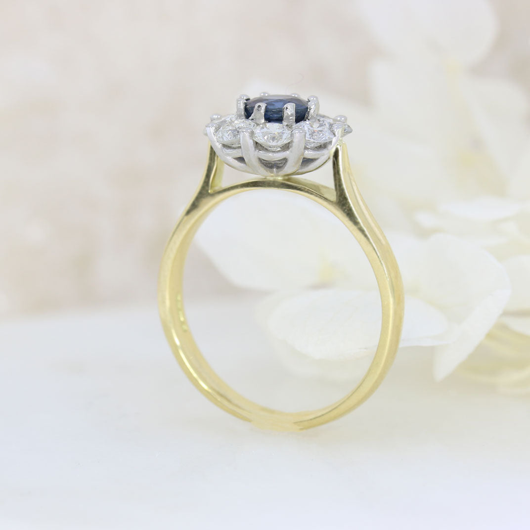 18ct Yellow Gold Sapphire & Diamond Cluster Ring