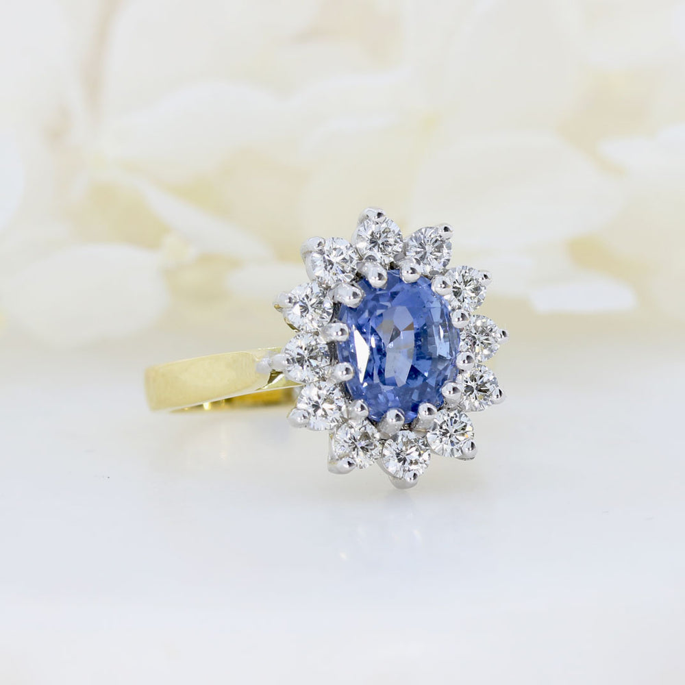 18ct Yellow Gold Ceylon Sapphire & Diamond Cluster Ring