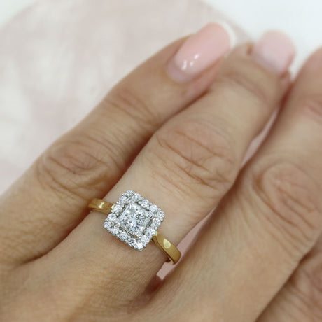 Pre Owned 18ct Yellow Gold GIA Certified Princess Cut Diamond Cluster Ring 1.12ct F VS1