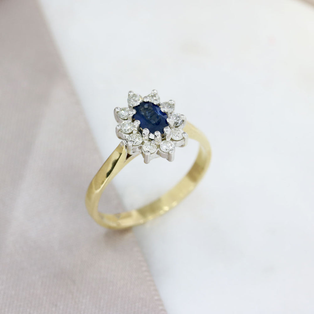9ct Yellow Gold Oval Sapphire & Diamond Cluster Ring