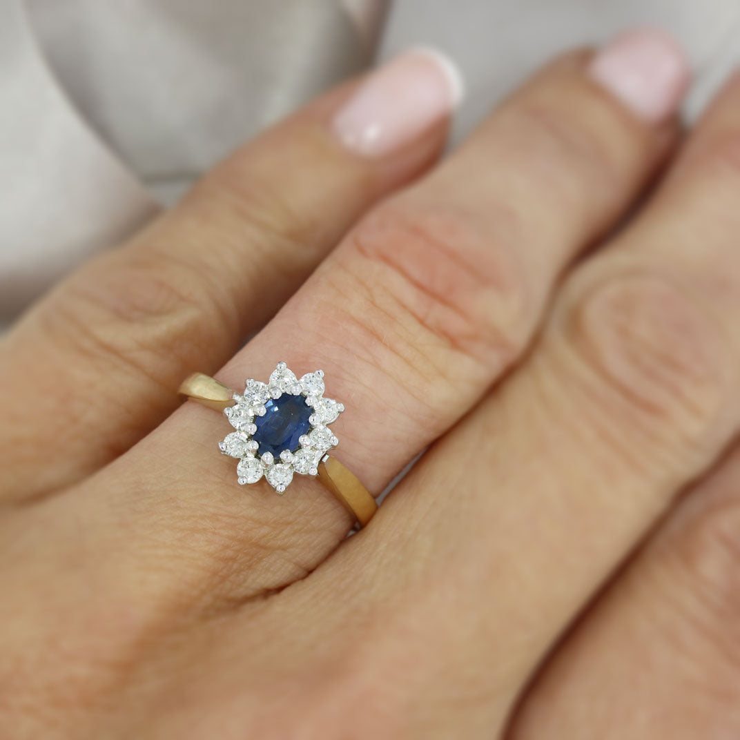 9ct Yellow Gold Oval Sapphire & Diamond Cluster Ring