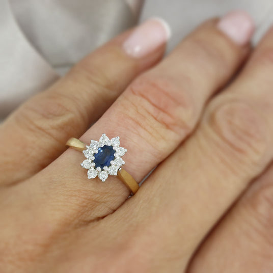 9ct Yellow Gold Oval Sapphire & Diamond Cluster Ring