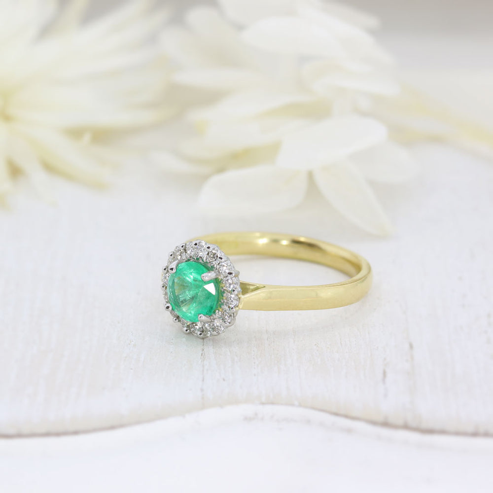 18ct Yellow Gold Round Emerald & Diamond Cluster Ring