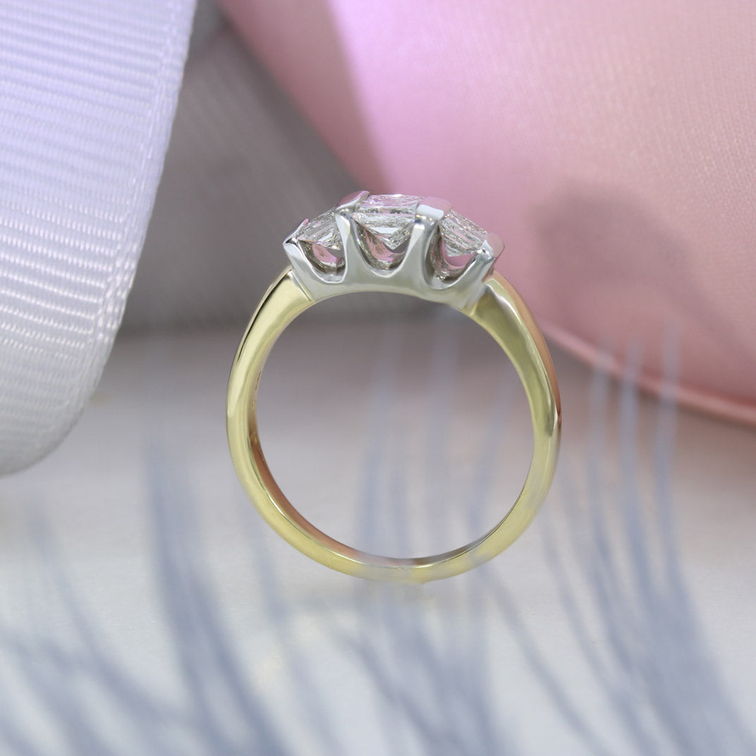 Pre Owned 18ct Gold Princess Cut Diamond 3 Stone Ring.