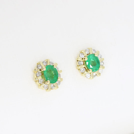 Pre Owned 18ct Yellow Gold Emerald & Diamond Cluster Stud Earrings