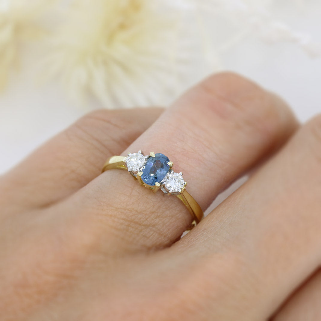 Pre Owned 18ct Gold Claw Set Sapphire & Diamond 3 Stone Ring
