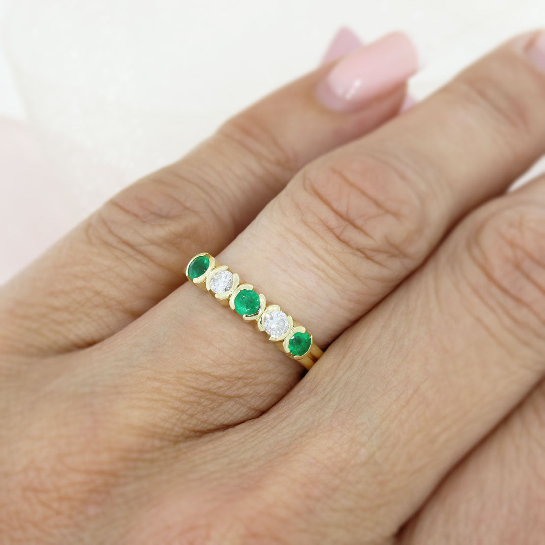 Pre Owned 18ct Yellow Gold Emerald & Diamond Eternity Ring 0.20ct