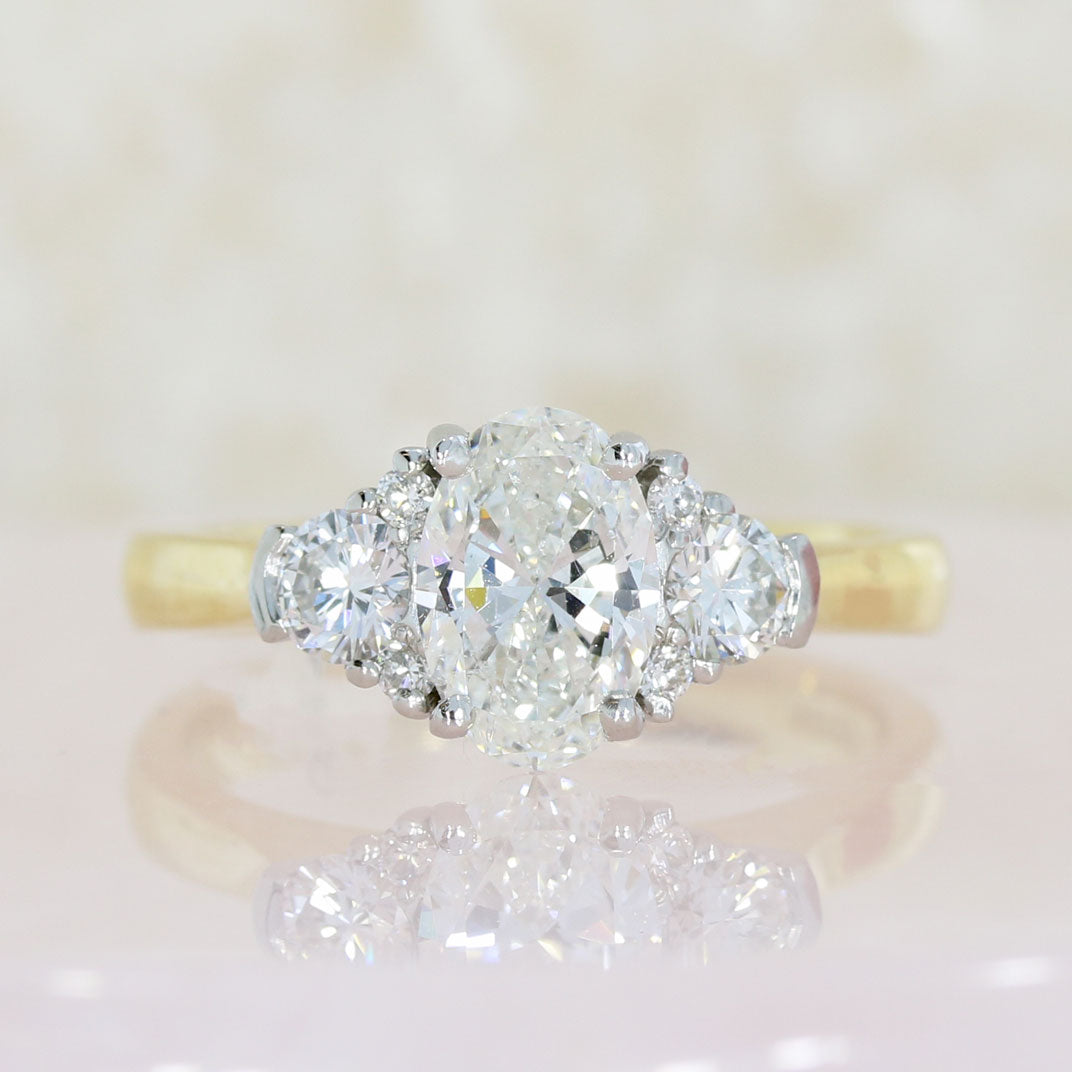 Pre Owned GIA Certified 18ct Yellow Gold & Platinum Oval Diamond Ring 1.39ct
