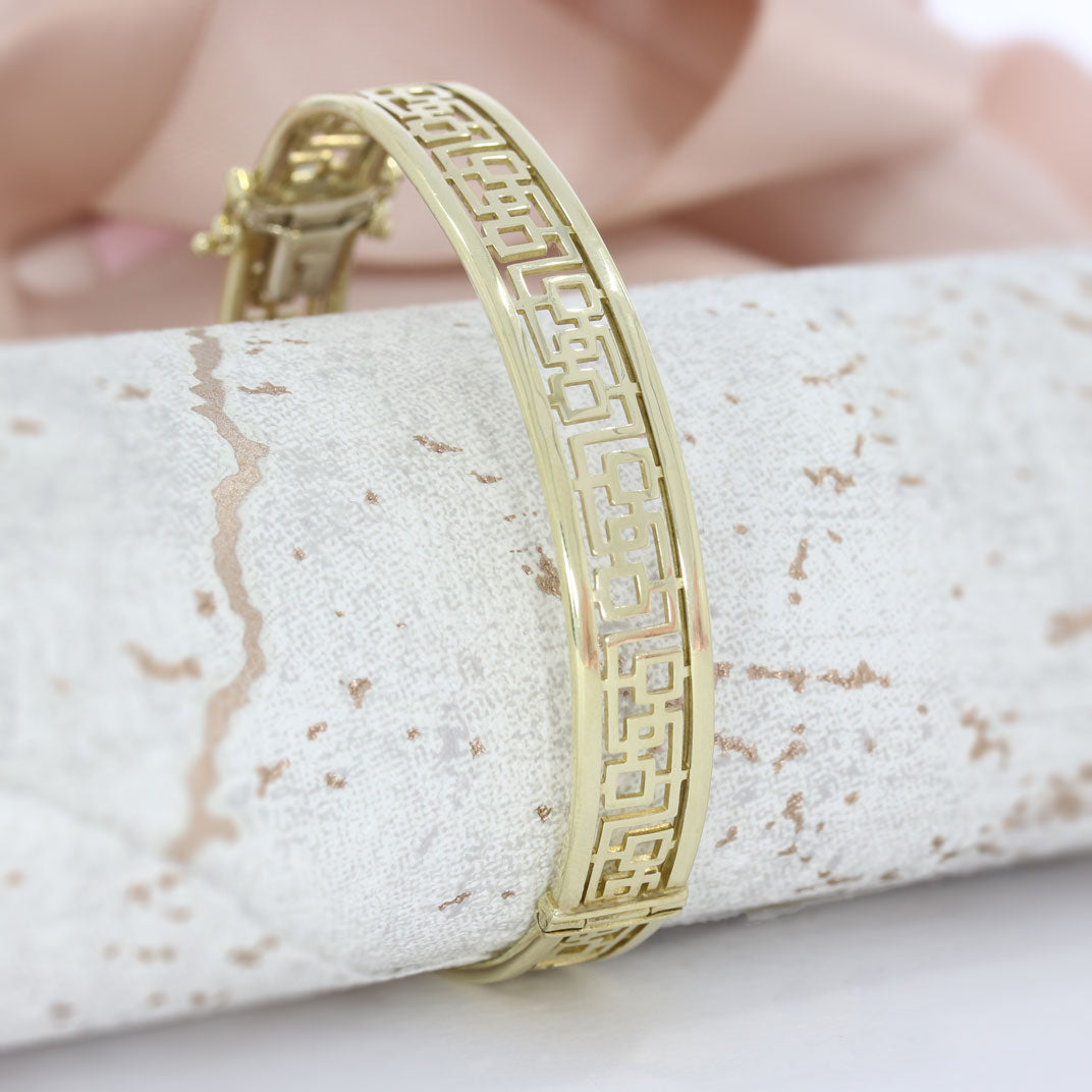 Pre Owned 9ct Yellow Gold Hinged Bangle with Square Cut Out Detail