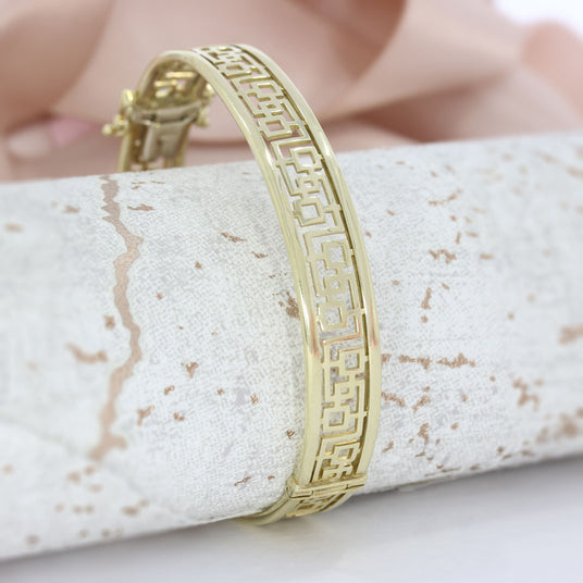 Pre Owned 9ct Yellow Gold Hinged Bangle with Square Cut Out Detail
