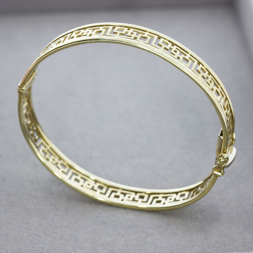 Pre Owned 9ct Yellow Gold Hinged Bangle with Square Cut Out Detail