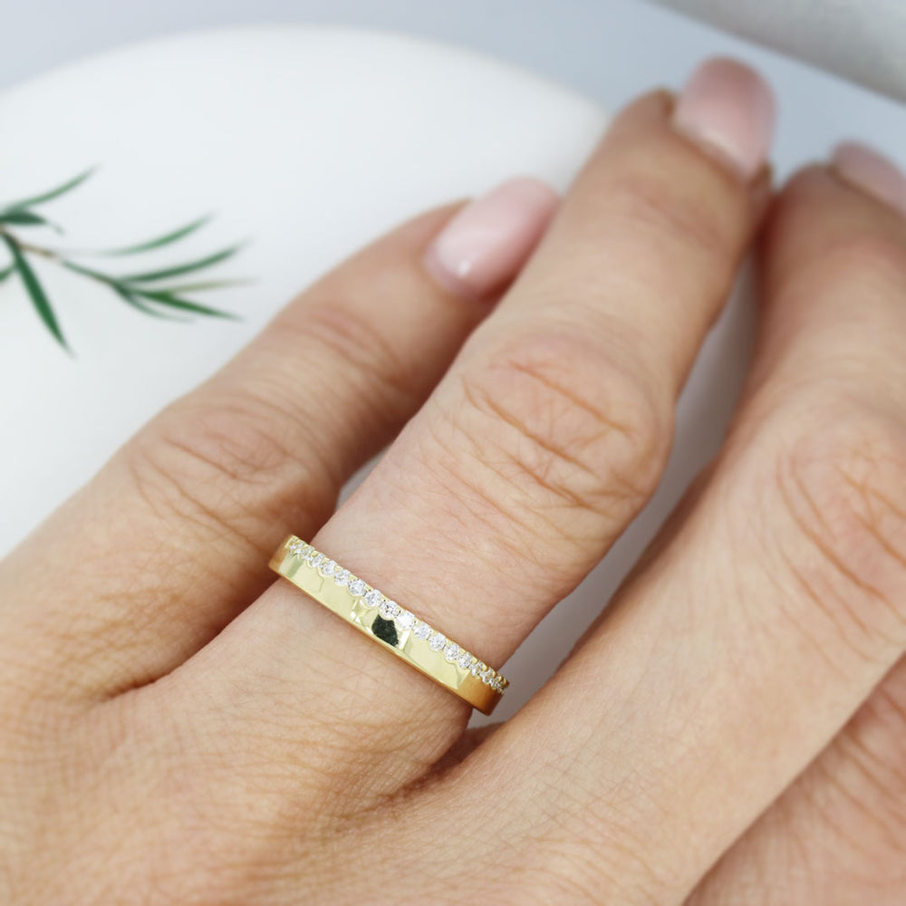 18ct Gold 3mm Wedding Ring with Claw Set Lab Grown Diamonds 0.32ct