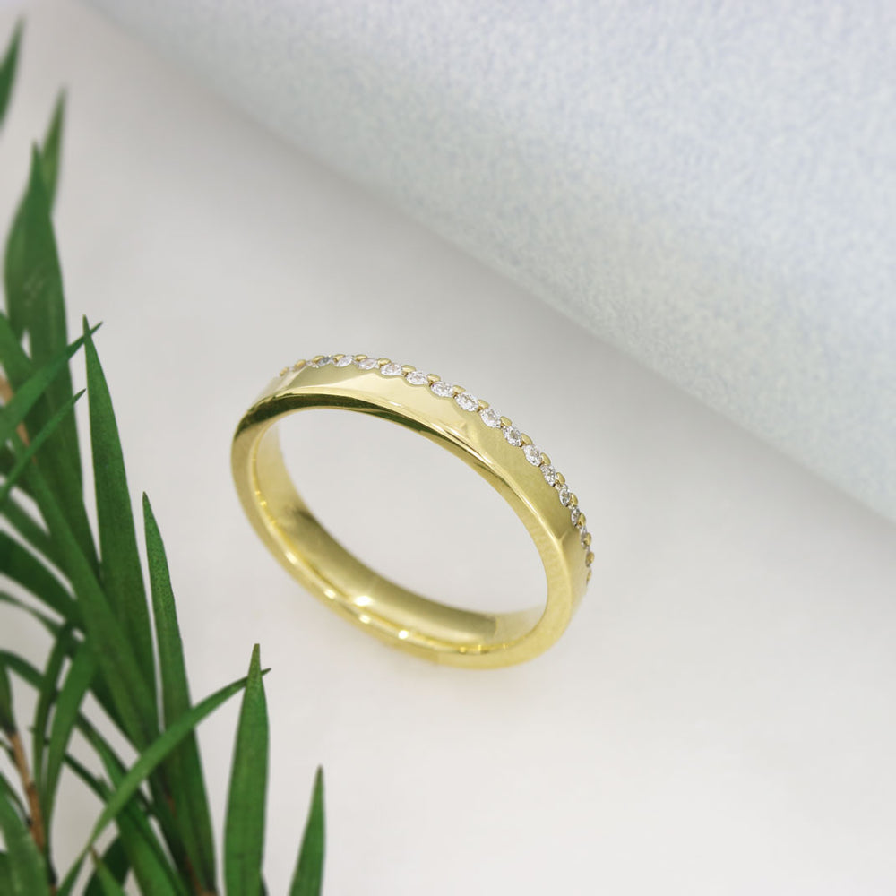 18ct Gold 3mm Wedding Ring with Claw Set Lab Grown Diamonds 0.32ct