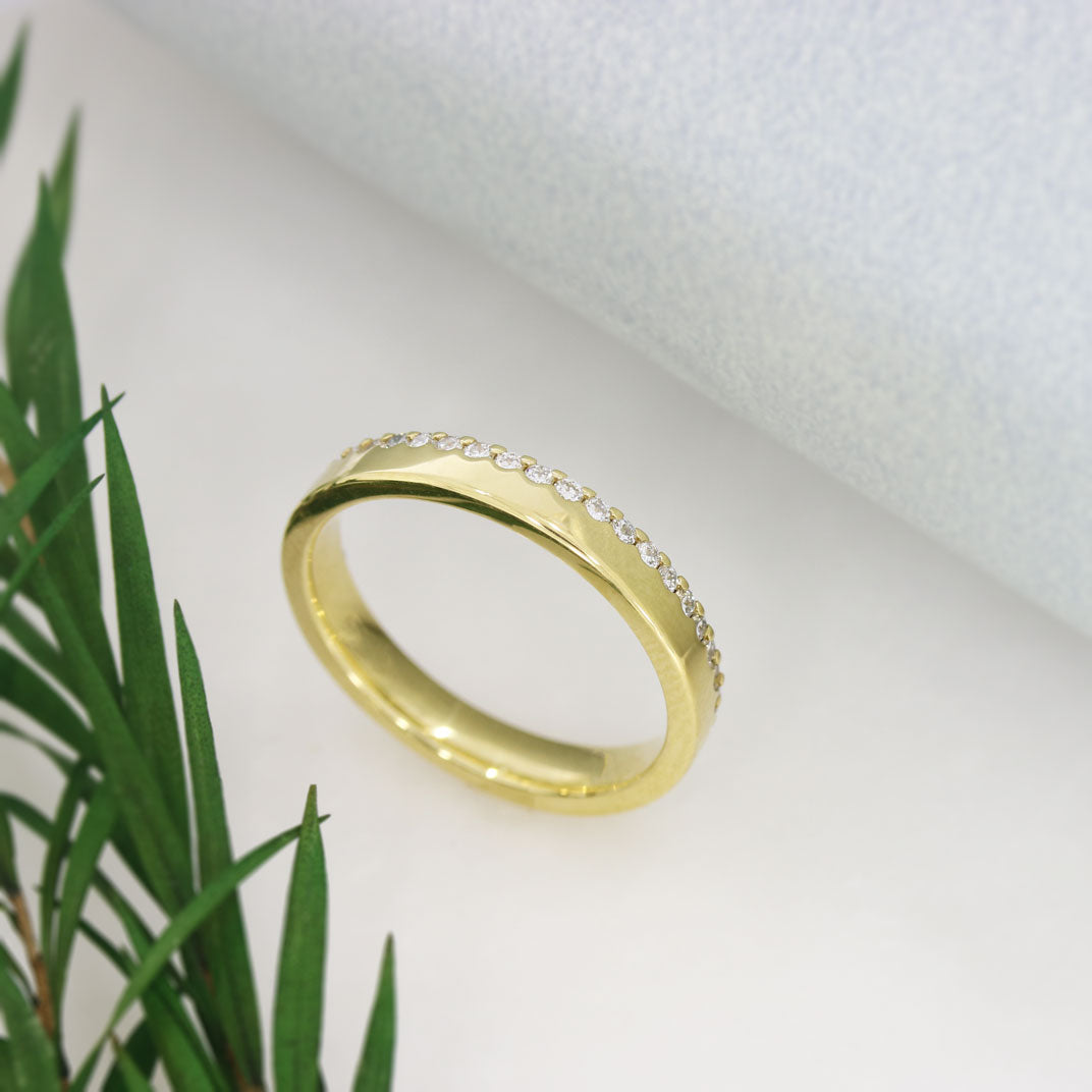 18ct Gold 3mm Wedding Ring with Claw Set Lab Grown Diamonds 0.32ct