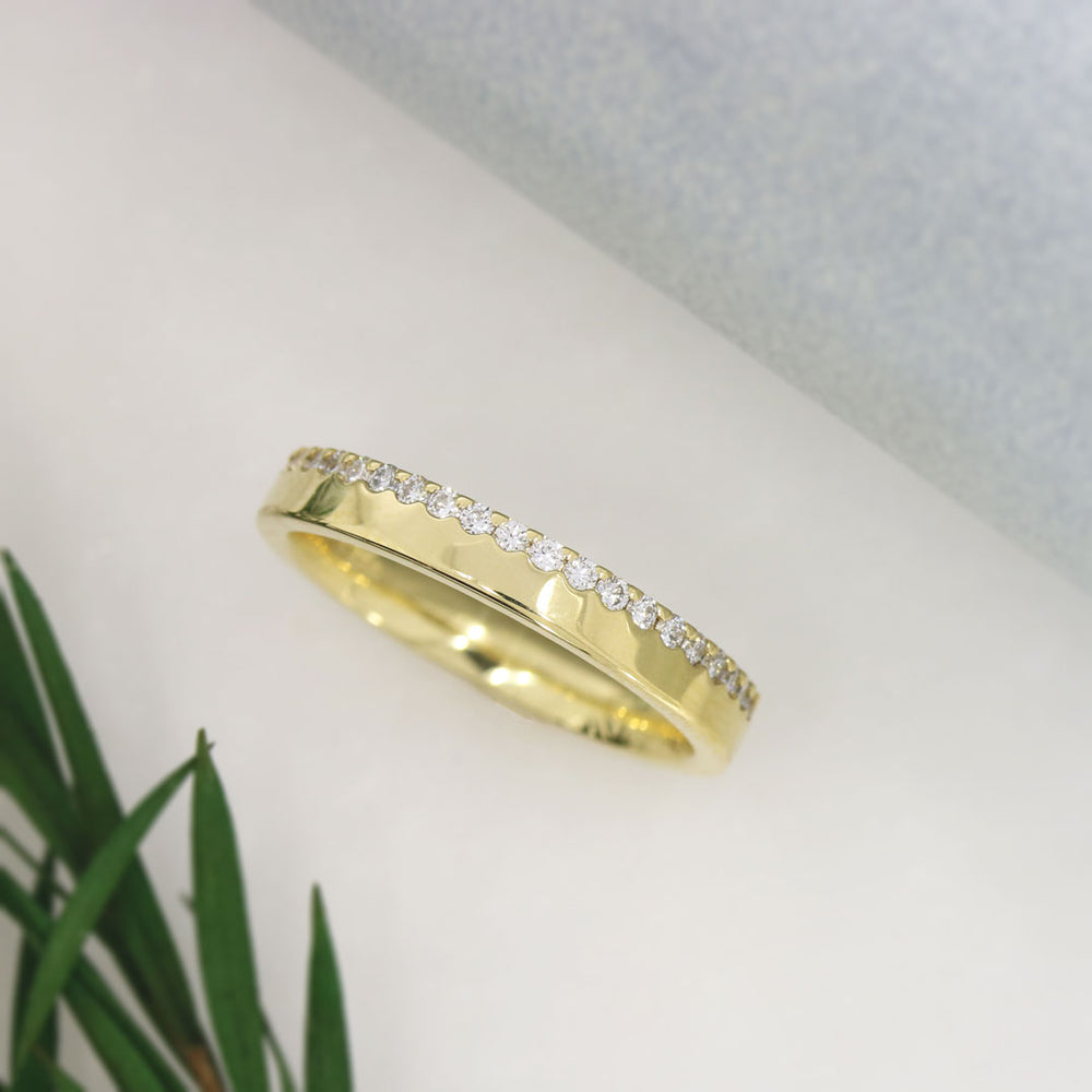 18ct Gold 3mm Wedding Ring with Claw Set Lab Grown Diamonds 0.32ct