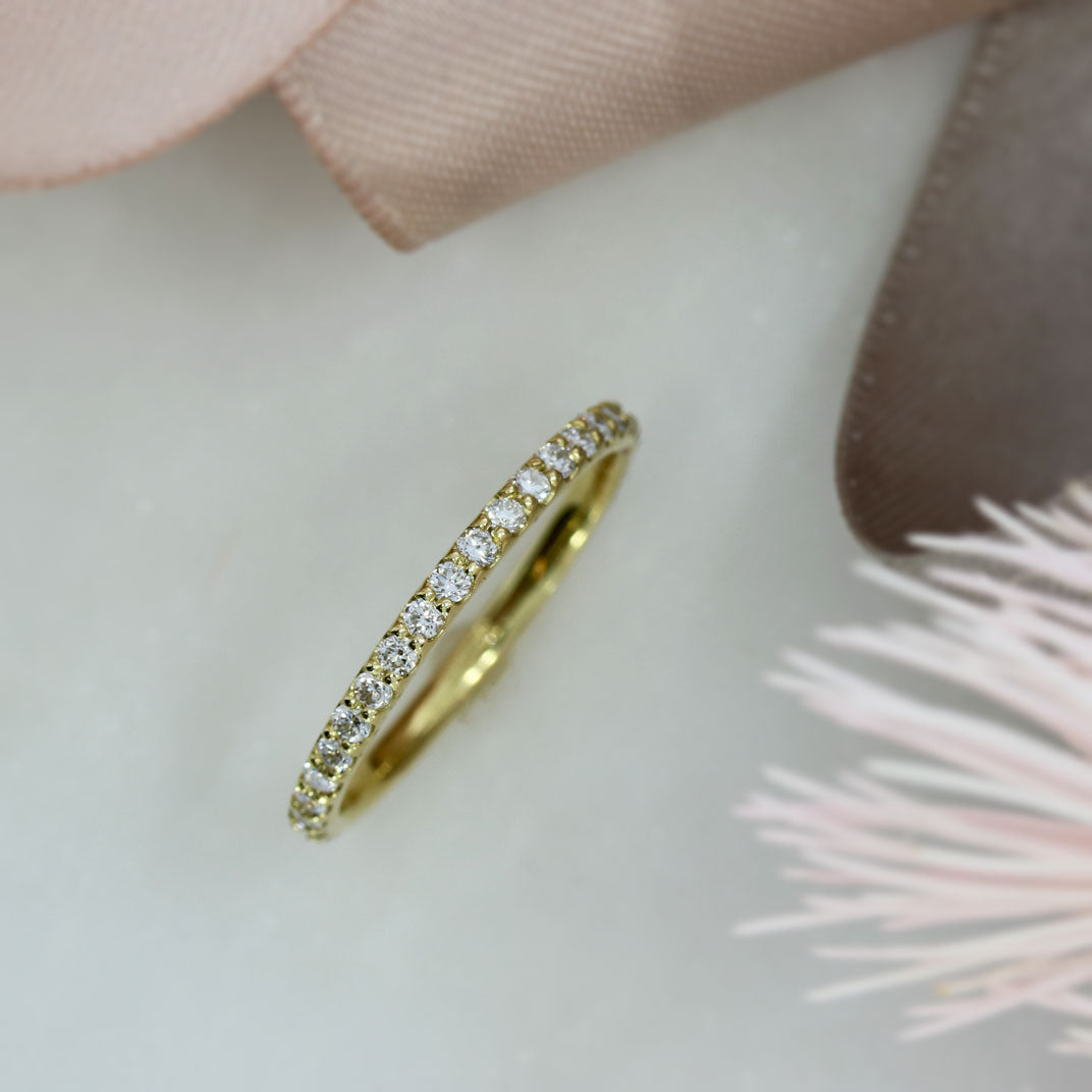 18ct Gold Wedding Eternity Ring with Claw Set Lab Grown Diamonds 0.40ct