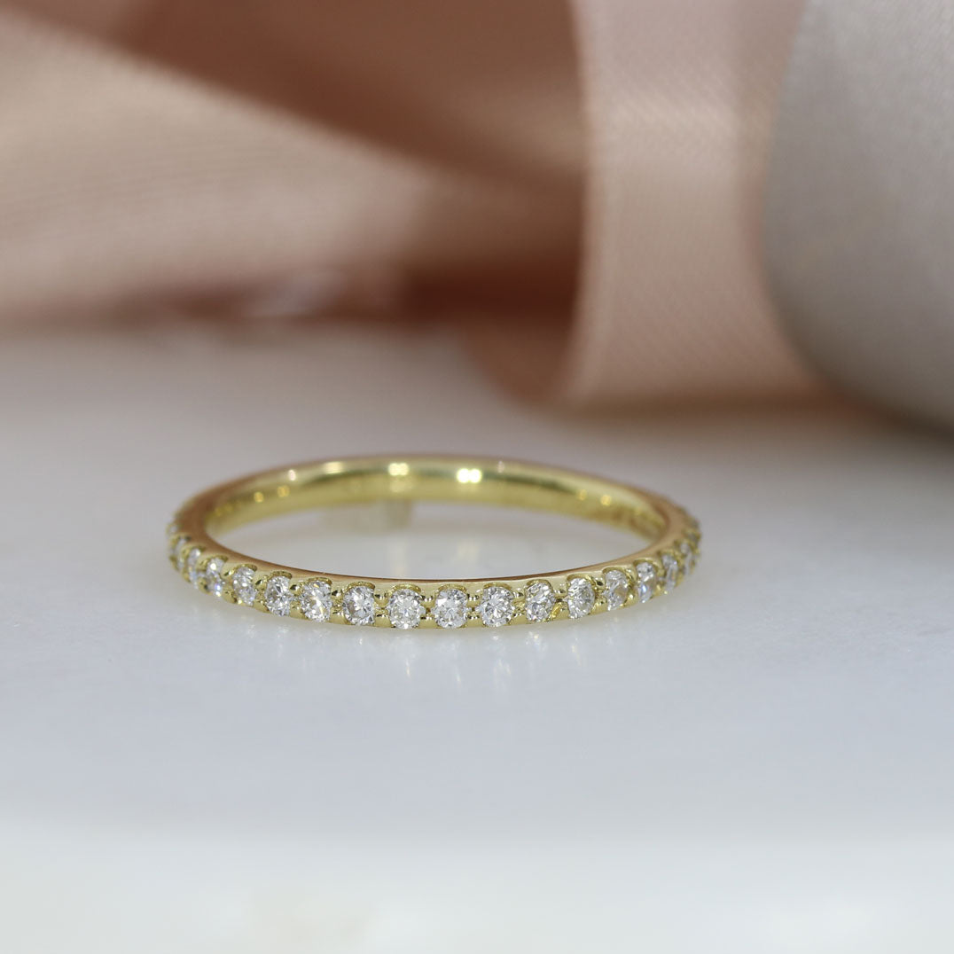 18ct Gold Wedding Eternity Ring with Claw Set Lab Grown Diamonds 0.40ct