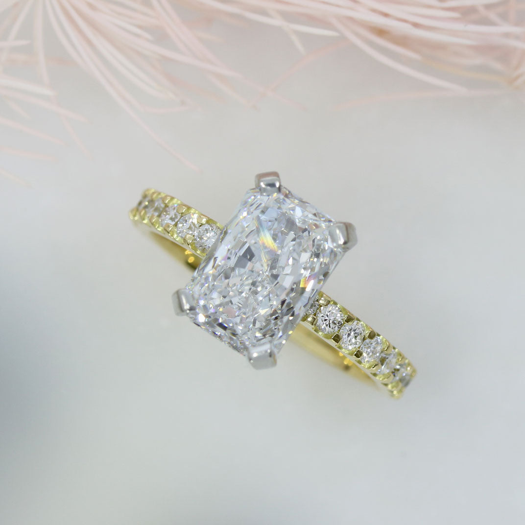 18ct Certified Rectangular Brilliant Cut Lab Grown Diamond Solitaire with Shoulders Stones Total 3.51ct E VS2