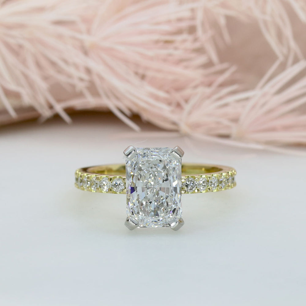 18ct Certified Rectangular Brilliant Cut Lab Grown Diamond Solitaire with Shoulders Stones Total 3.51ct E VS2