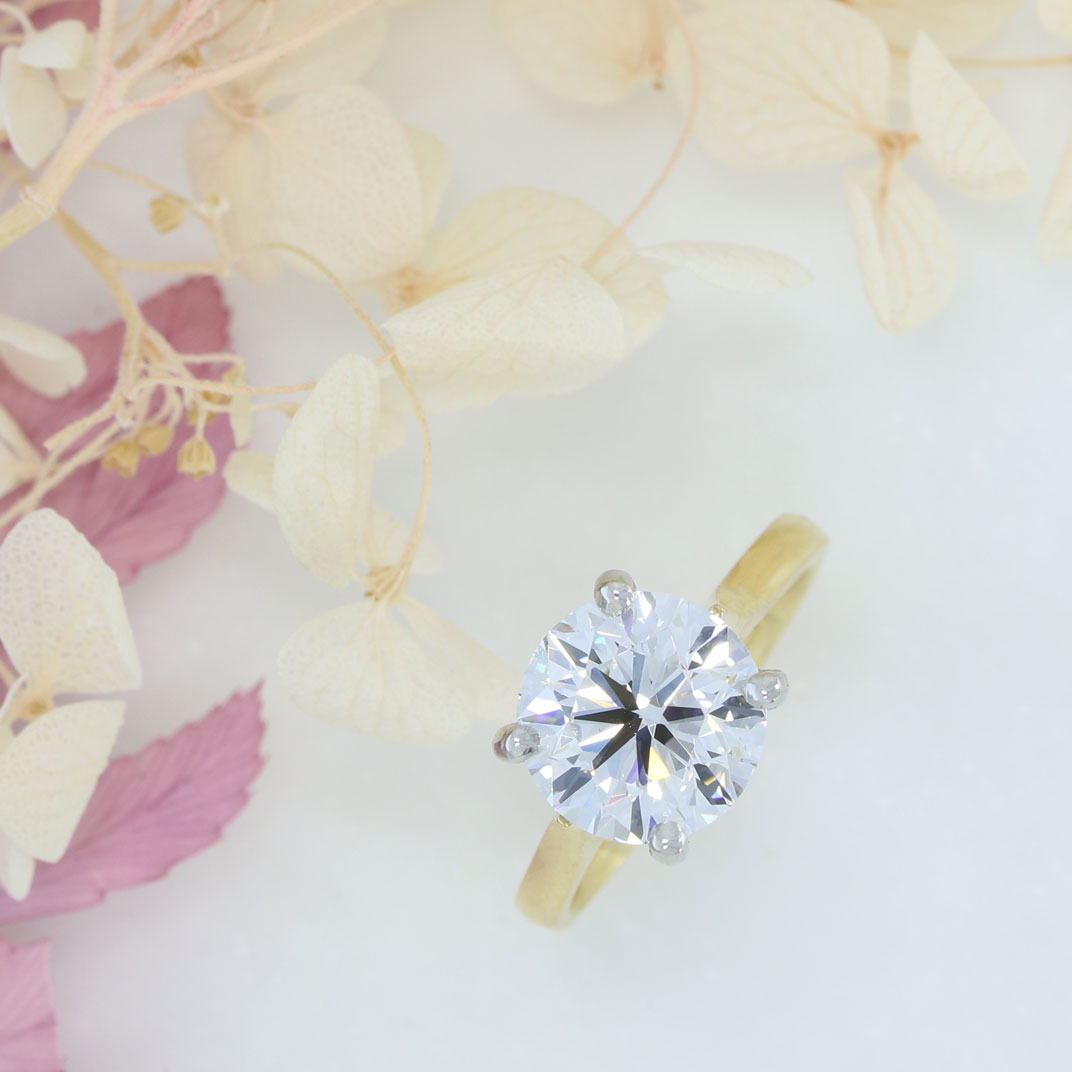 18ct 4 Claw Set Certified Lab Grown Diamond Solitaire Ring 4.00ct D VS2