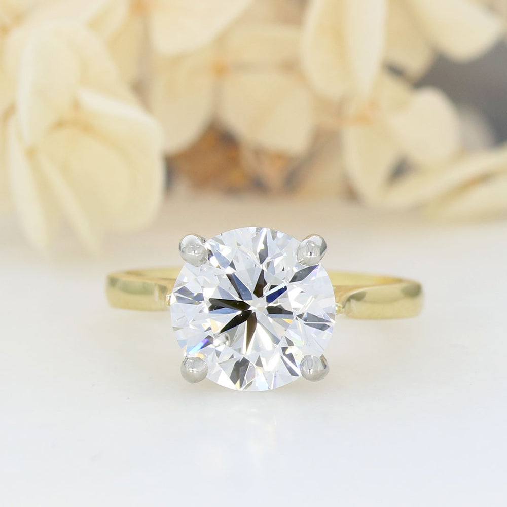 18ct 4 Claw Set Certified Lab Grown Diamond Solitaire Ring 4.00ct D VS2