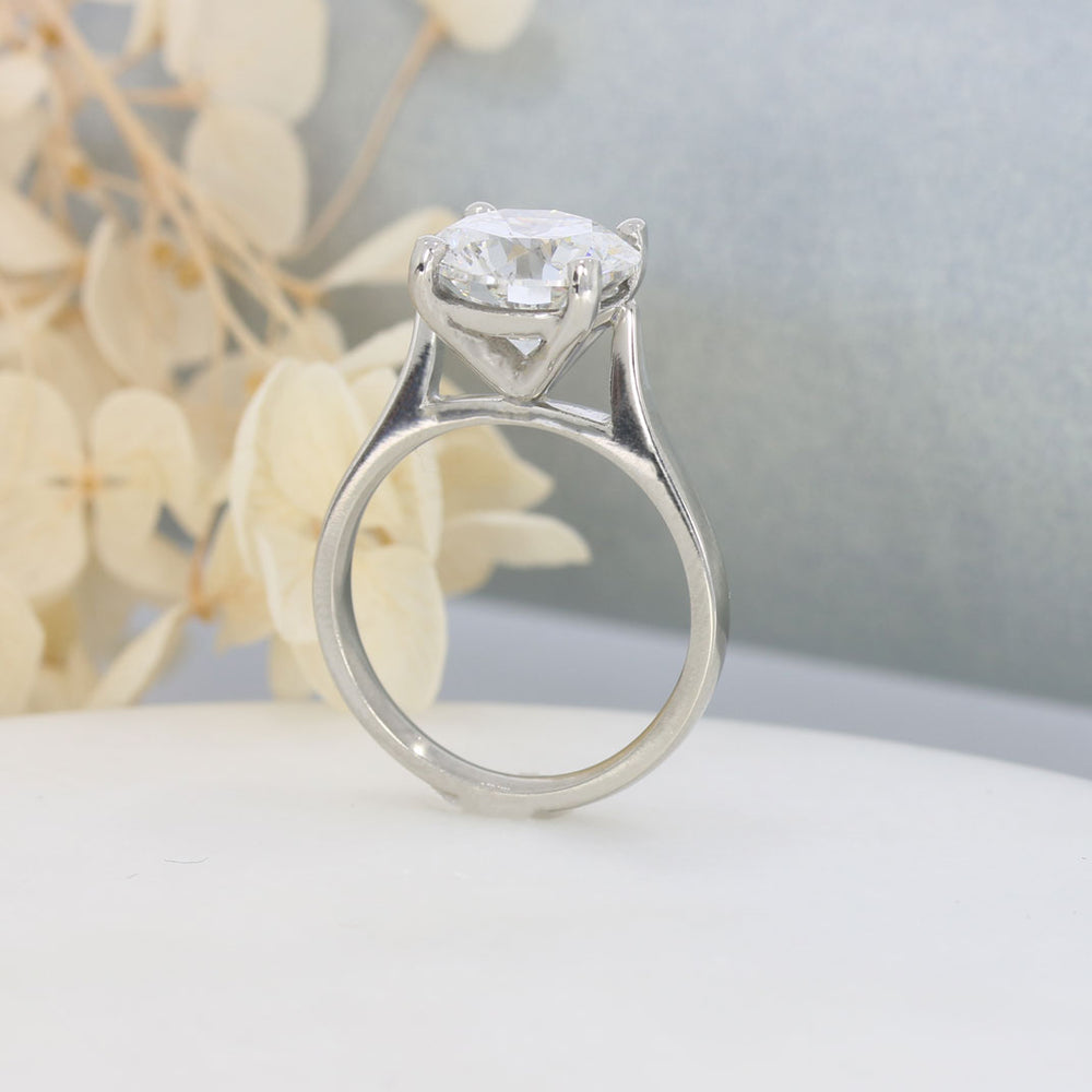 Platinum Certified Lab Grown Round Brilliant Cut Diamond Solitaire Ring 4.00ct D VS2