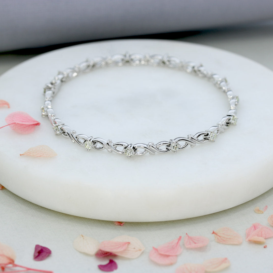9ct White Gold Fancy Link Diamond Bracelet 1.06ct