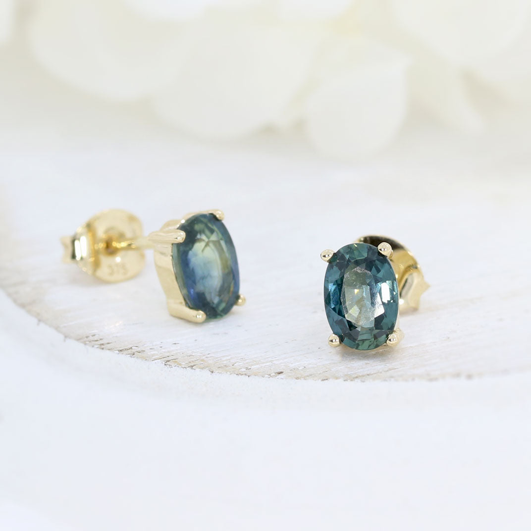 9ct Yellow Gold 4 Claw Set Oval Sapphire Stud Earrings