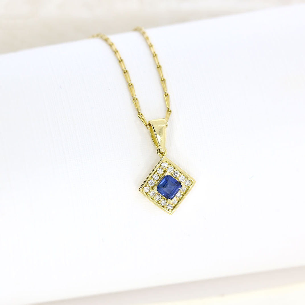 18ct Yellow Gold Square Cut Sapphire & Diamond Pendant on 16inch 18ct Hayseed Chain