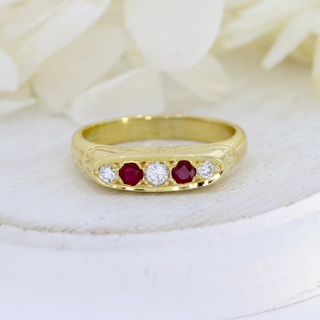 18ct Yellow Gold Ruby & Diamond Vintage Style Boat Ring