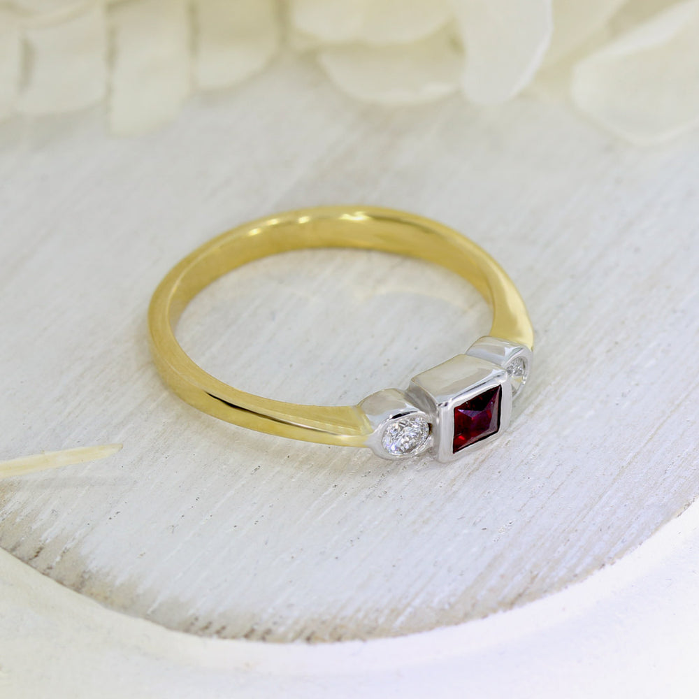18ct Yellow Gold Ruby & Diamond 3 Stone Ring in a Rub Over Setting.