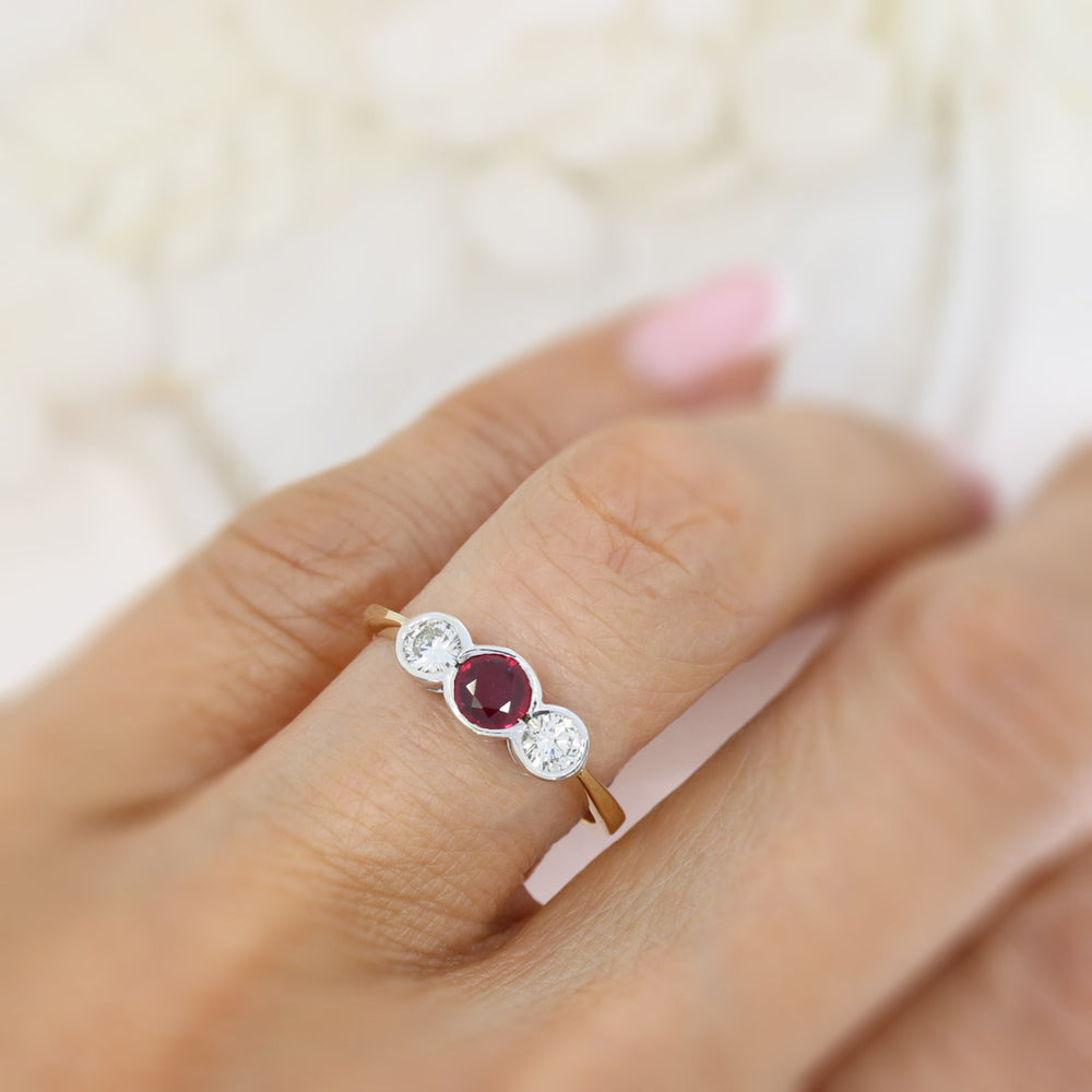 9ct Yellow Gold Ruby & Diamond 3 Stone Ring