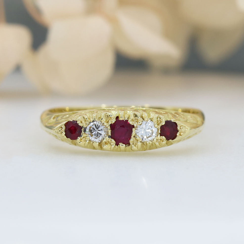 18ct Yellow Gold 5 Stone Ruby & Diamond Vintage Style Boat Ring.