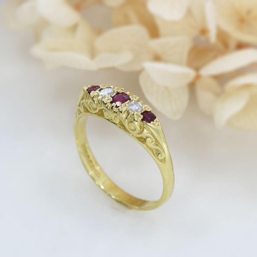 18ct Yellow Gold 5 Stone Ruby & Diamond Vintage Style Boat Ring.