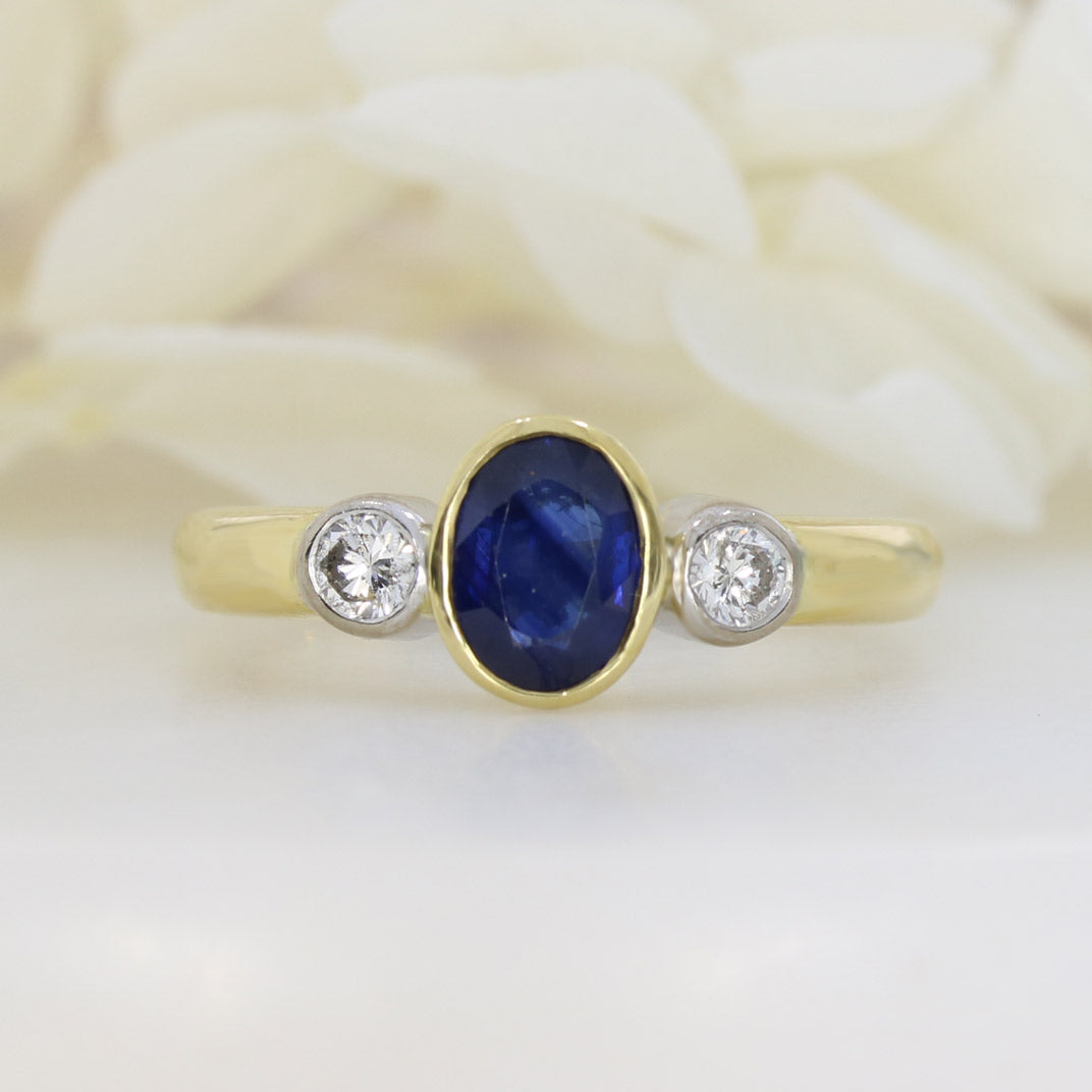 18ct Yellow 3 Stone Sapphire & Diamond Ring