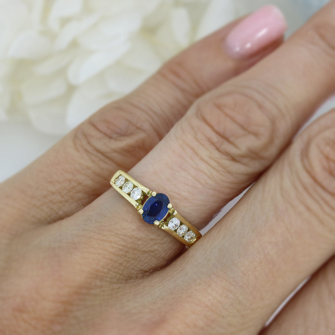 18ct Yellow Gold Oval Claw Set Sapphire & Channel Set Diamond Ring