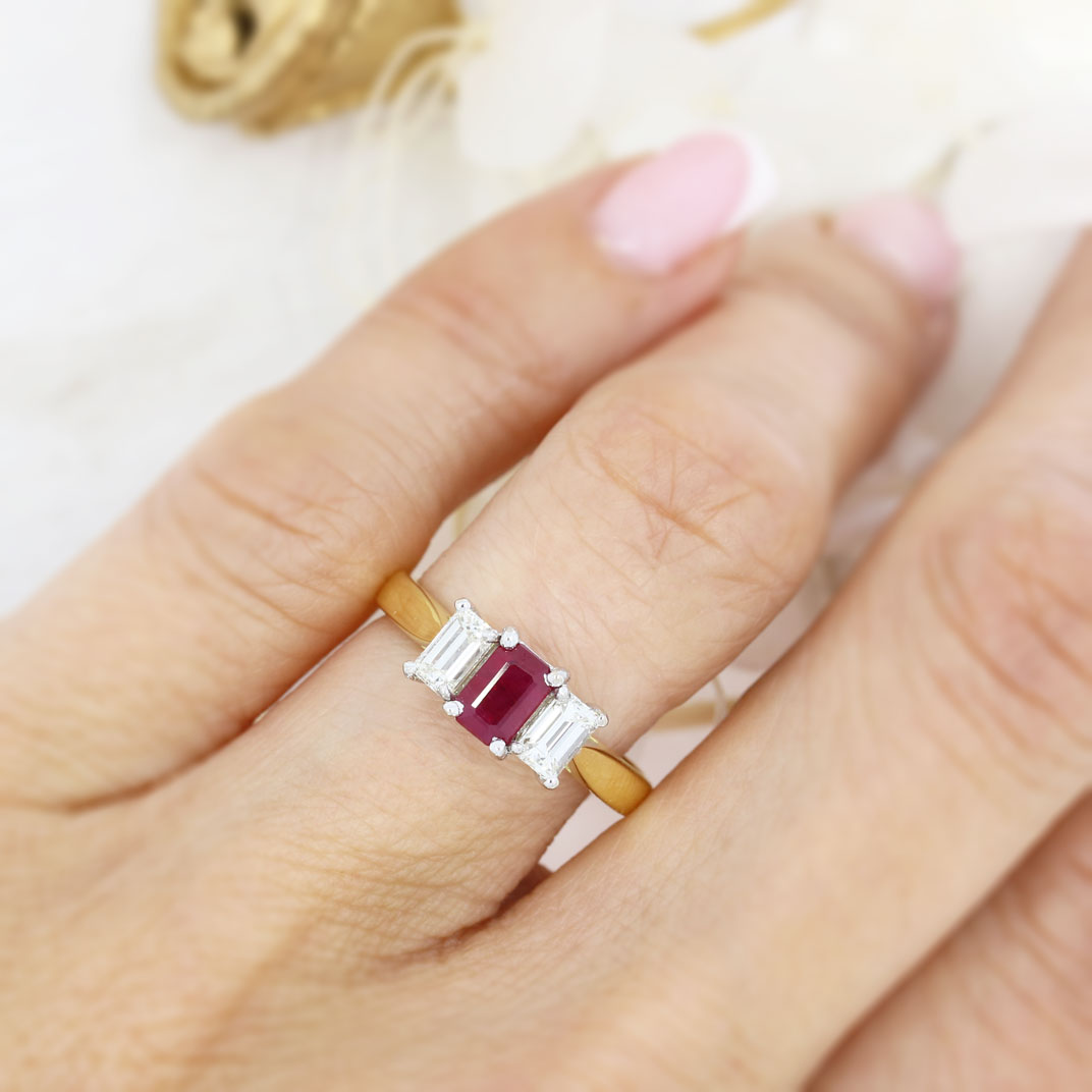 18ct Yellow Gold Emerald Cut Ruby & Diamond 3 Stone Ring