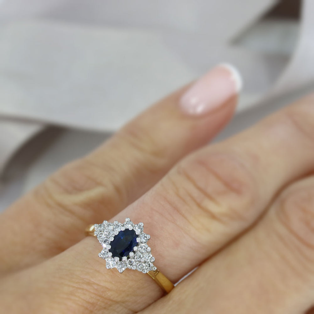 18ct Yellow Gold Sapphire & Diamond Cluster Ring