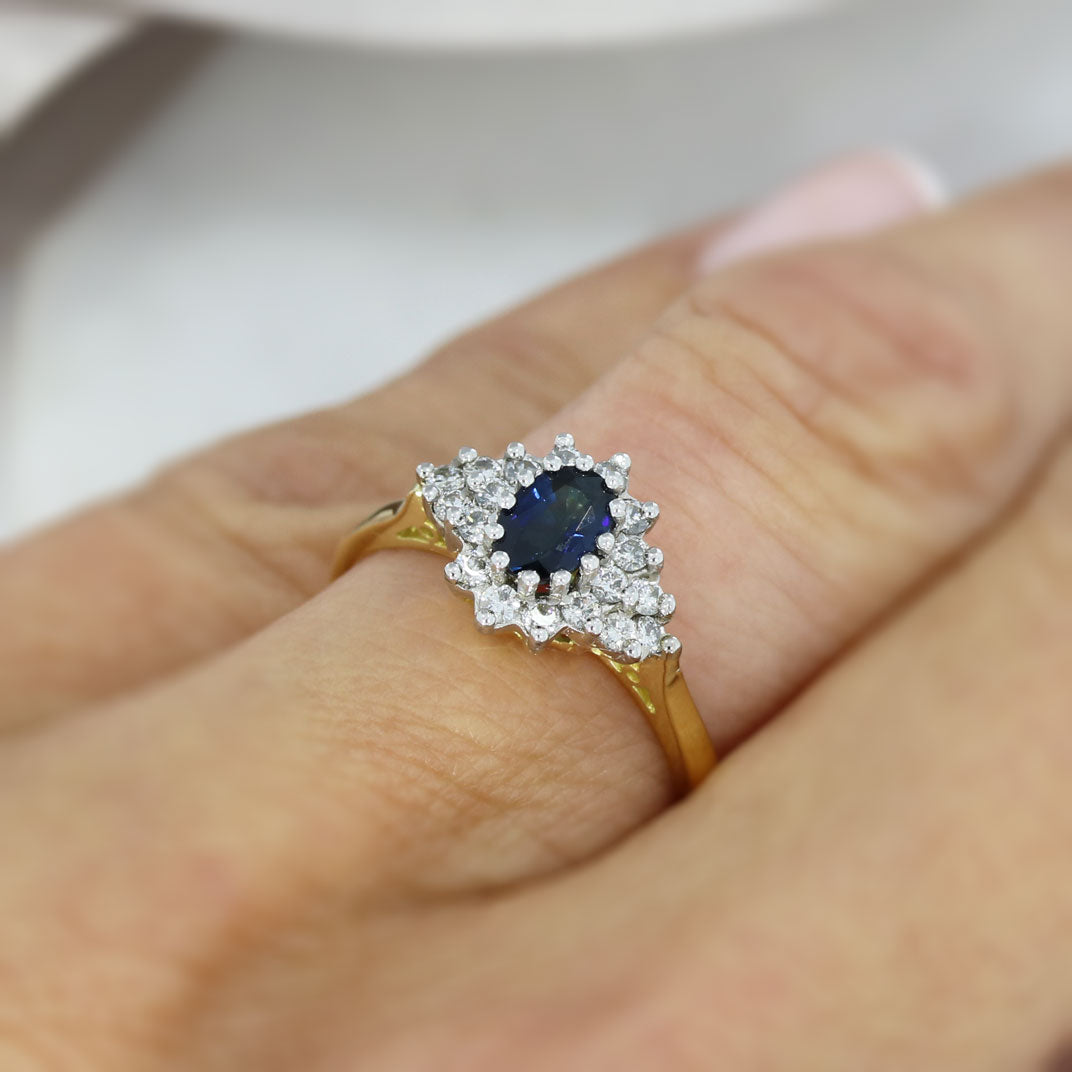 18ct Yellow Gold Sapphire & Diamond Cluster Ring