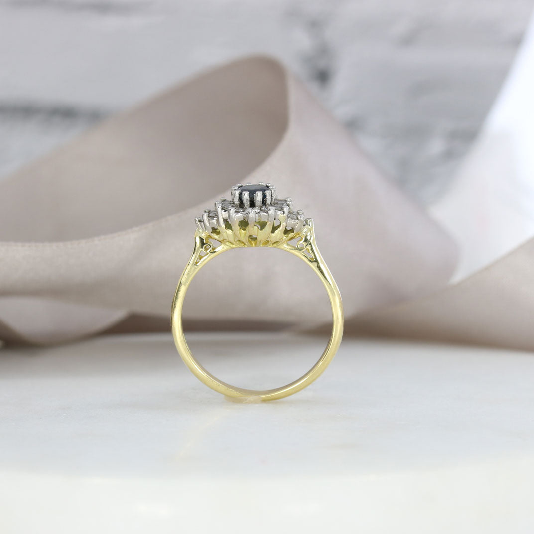 18ct Yellow Gold Sapphire & Diamond Cluster Ring
