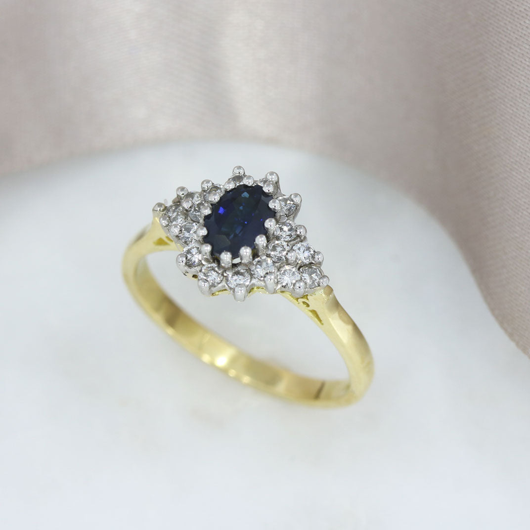 18ct Yellow Gold Sapphire & Diamond Cluster Ring