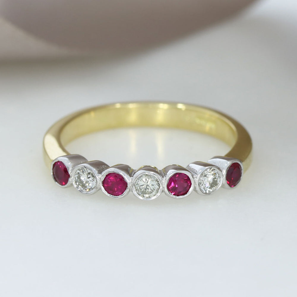 18ct Yellow Gold Ruby & Diamond 7 Stone Eterinty Ring