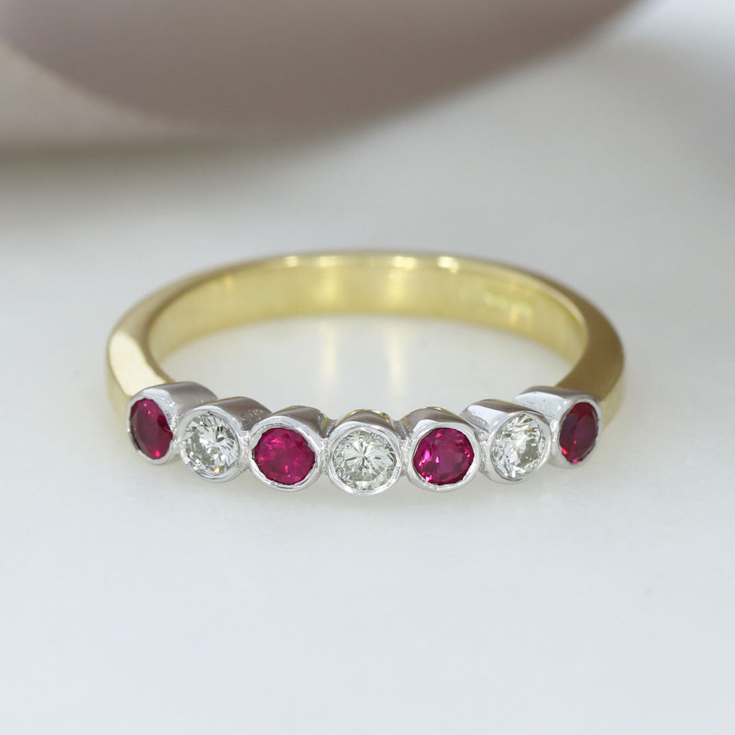 18ct Yellow Gold Ruby & Diamond 7 Stone Eterinty Ring