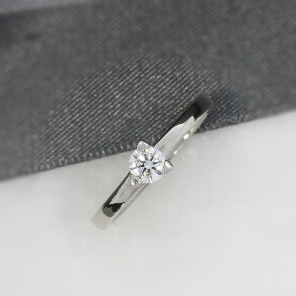 IGI Certified Palladium VS2 E Diamond Solitaire Ring 0.30ct