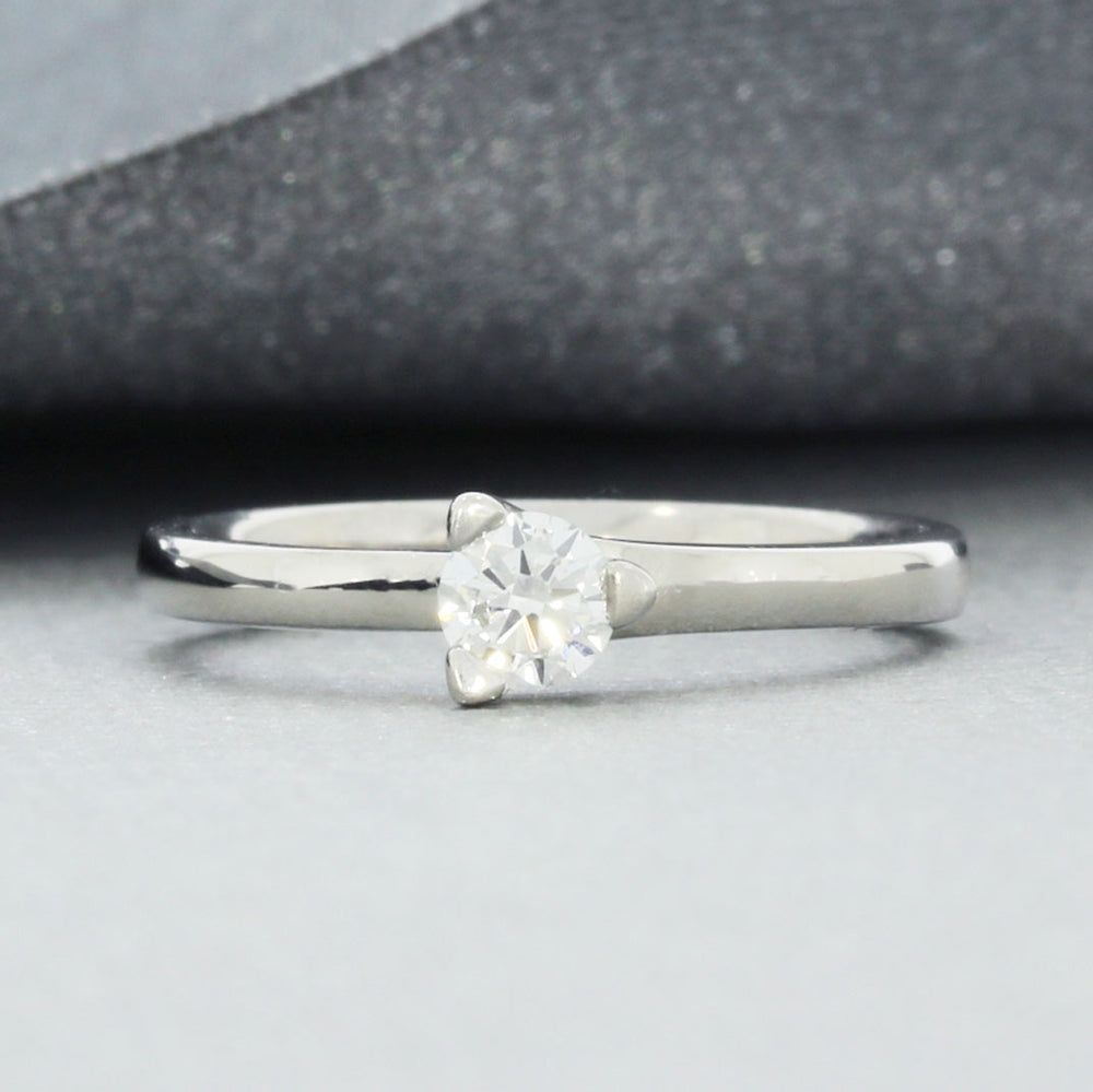 IGI Certified Palladium VS2 E Diamond Solitaire Ring 0.30ct