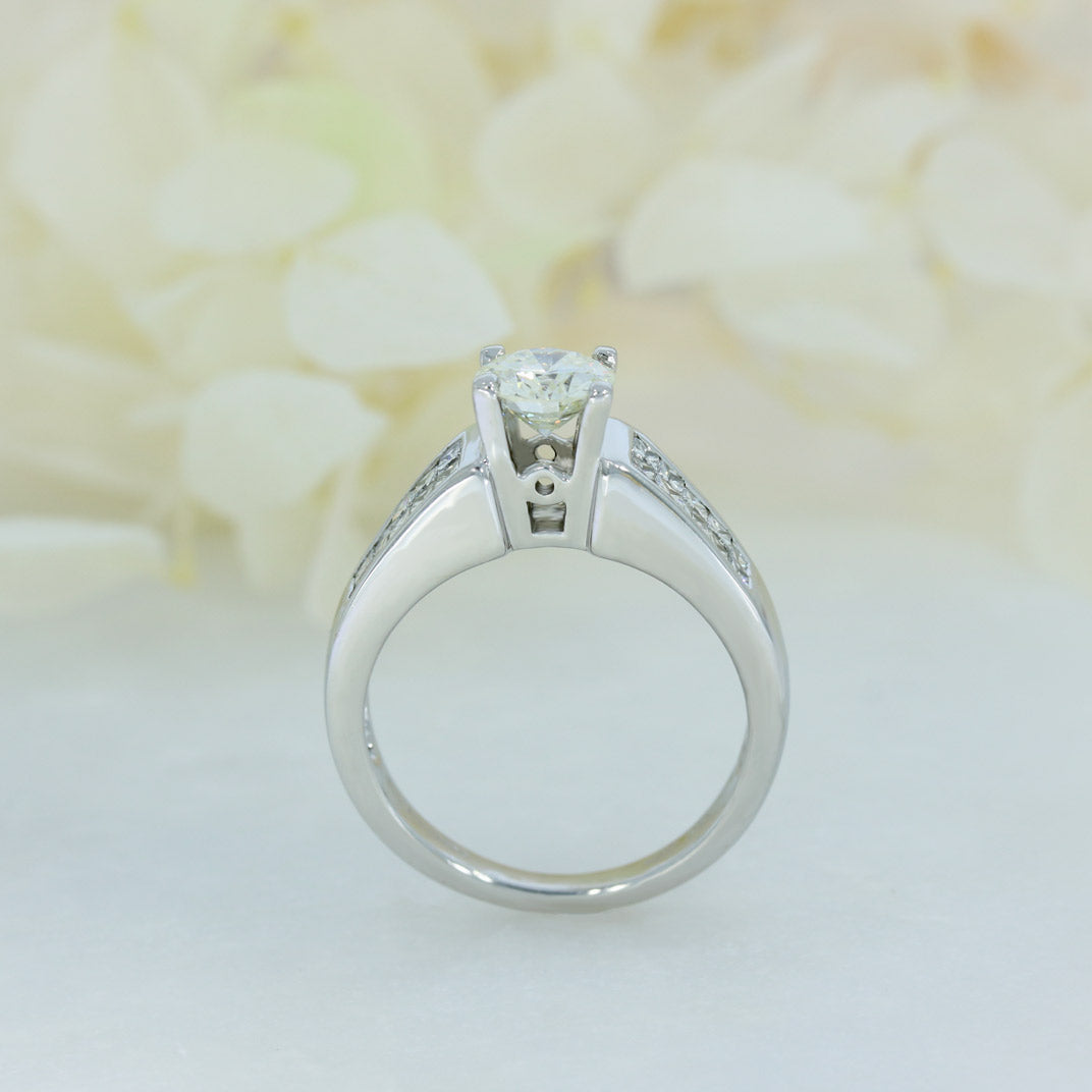 Pre Owned 18ct Brilliant Cut Diamond Solitaire Ring with Princess Cut Diamond Shoulders Total 1.30ct