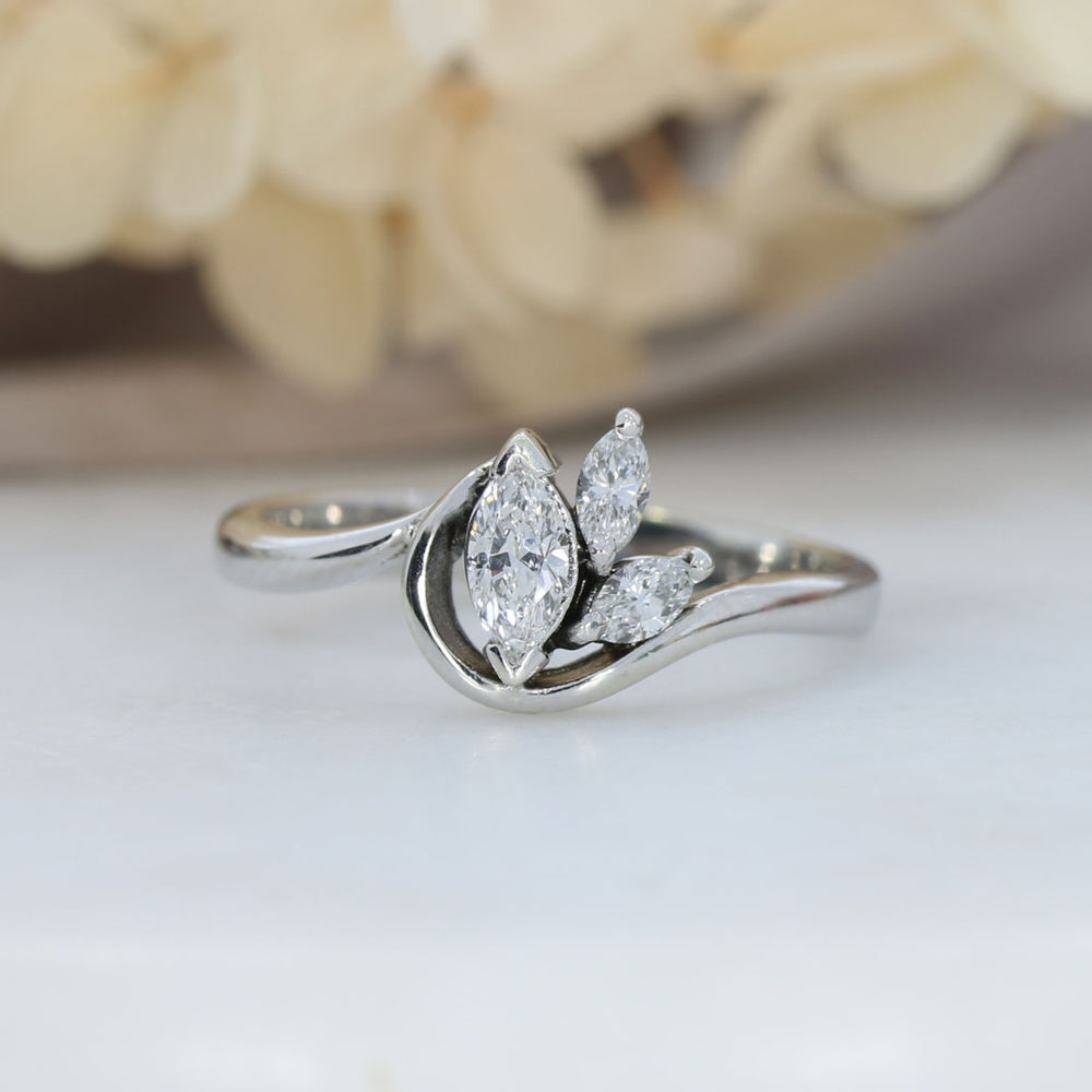 9ct Gold Marquise Diamond 3 Stone Swirl Ring 0.38ct