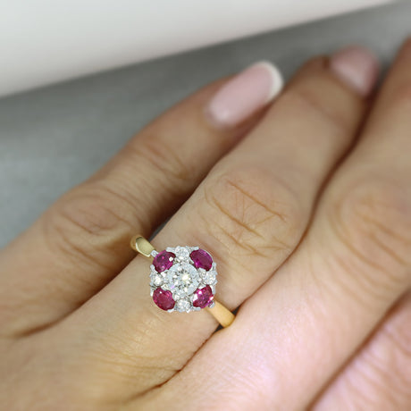 18ct Yellow Gold Round Diamond and Oval Ruby Cluster Ring